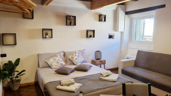 Fata Apartament Verona Centro