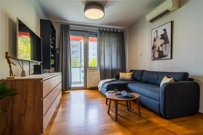 Flexible SelfCheckIns 92 - Zagreb - Parking - Loggia - Bedroom