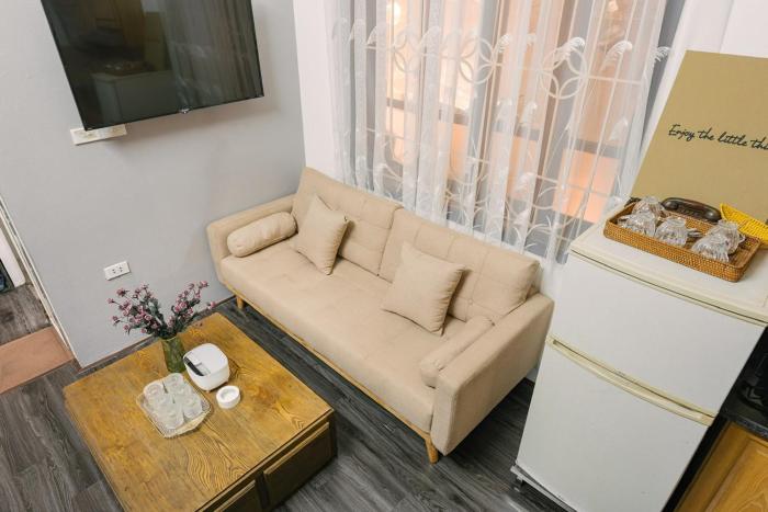 Ha Noi, 3 Bedrooms, Big Balcony, Super Location, Central