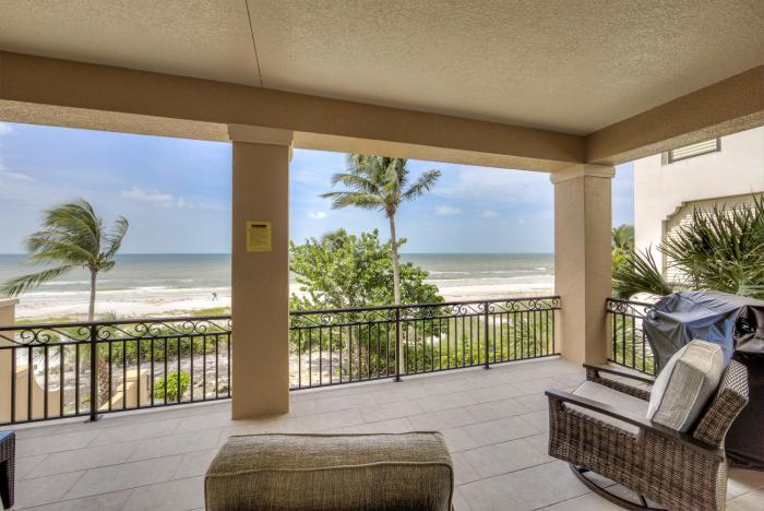Moana Oasis 3552 Estero Blvd home