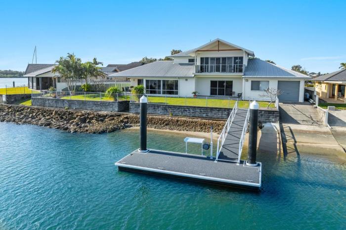 Jeffery River Retreat - Best Sunsets in Yamba