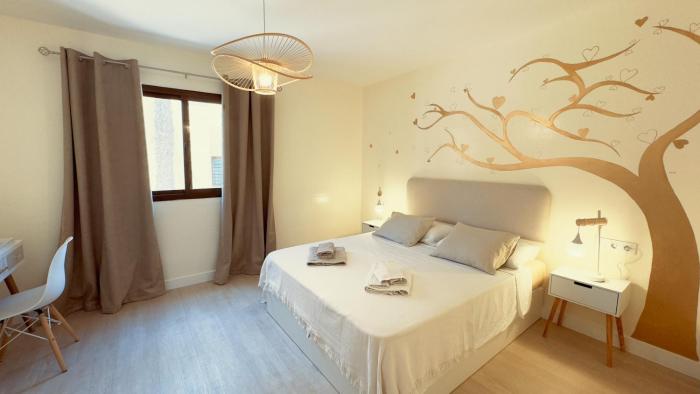 Golden Dream, Swimming Pool and parking