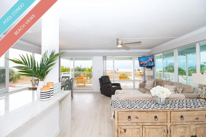 Tropic Terrace Resort #59 - Beach View Penthouse!