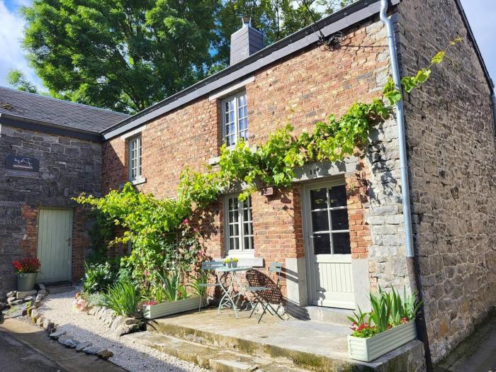 The basics - charming house