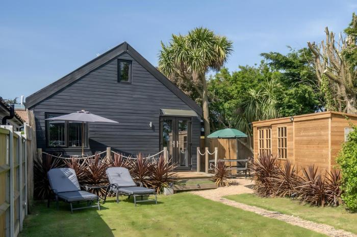 Robins Rest by Winterton Cottages