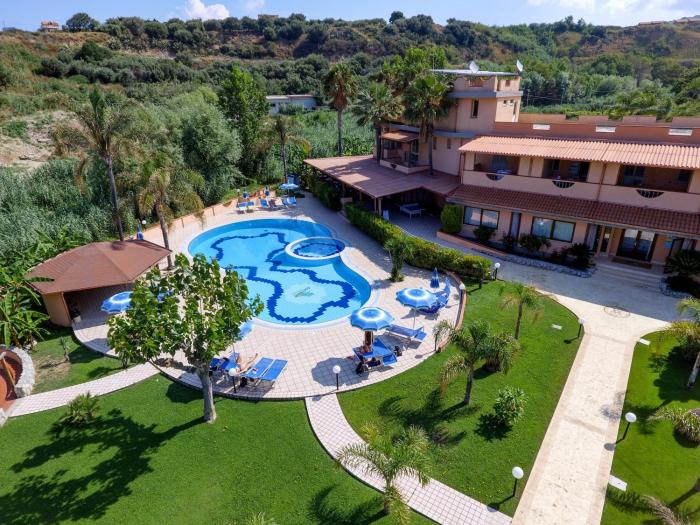 Hotel Villaggio Old River
