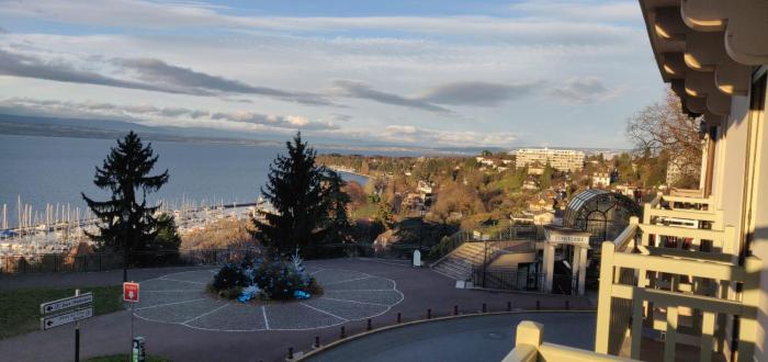 Petit Studio hyper centre vue lac thonon-o-phil-de-l-eau