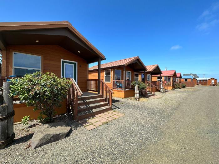 Westport Inn Cabins
