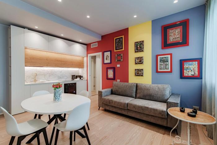 Home Three Colors - by MyHomeInComo