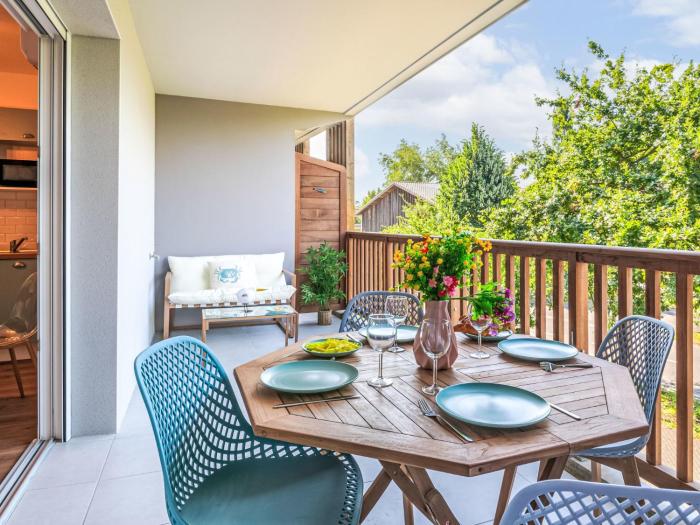 Apartment Jade et Elena-2 by Interhome