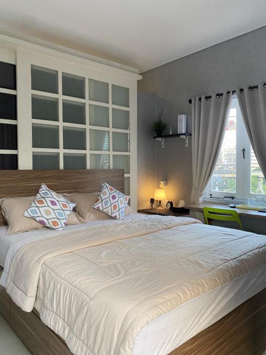 A Fantastic Roof Top City View at SUPERB Location in Jakarta