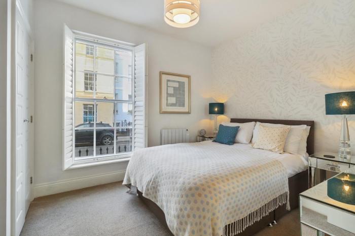 3, Gainsborough House