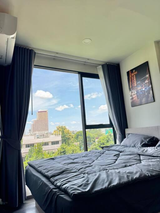 Modern Condo Near Icon Siam & BTS Krung Thonburi