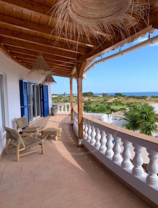 Seaview-Villa im Bohostyle mit Pool - Casa da Primavera