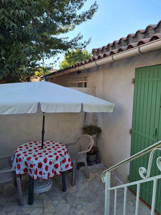 STUDIO INDEPENDANT AUBAGNE proche AIX CASSIS LA CIOTAT MARSEILLE