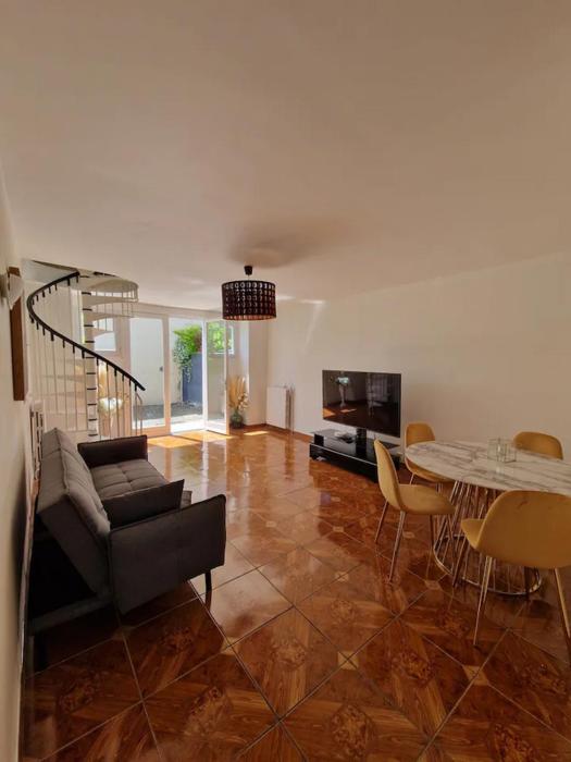 3 cosy bedrooms shared house with 4 beds near Paris