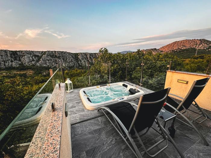 Summer House Nika with Jacuzzi