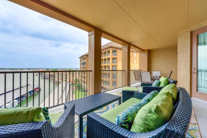 Lake LBJ Condo with Private Balcony, Lake Views