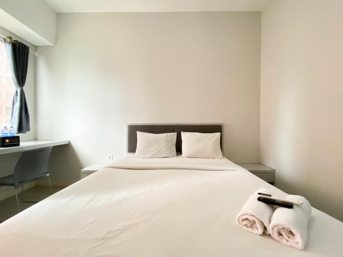 Nice and Cozy Studio at Transpark Juanda Bekasi Timur Apartment By Travelio