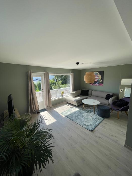 House in Stavanger - 5 min walk to the ONS 2024