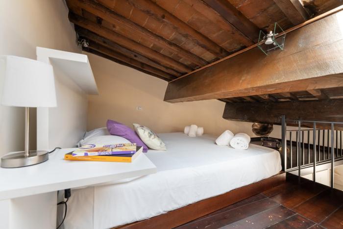 Keys of Italy - Verdi 2 - Ampio Monolocale in Santa Croce