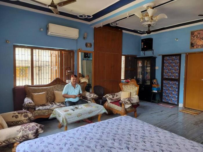 Anand Bhawan, First Floor