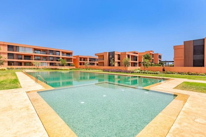 New! App avec Vue sur Piscine à Noria Golf