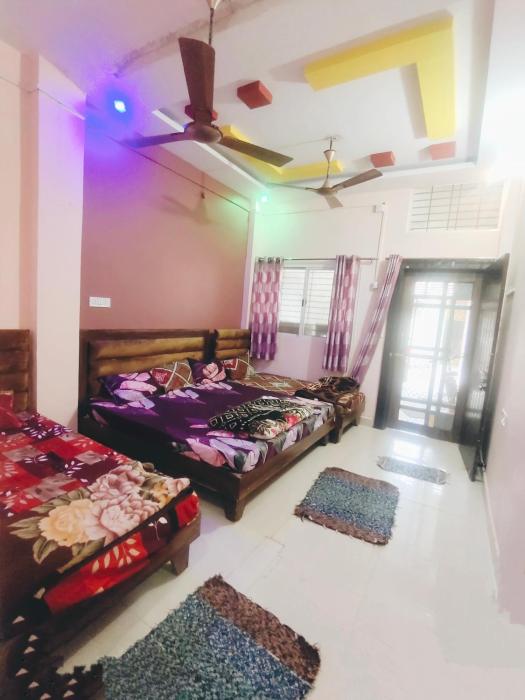 Deviksha Home Stay