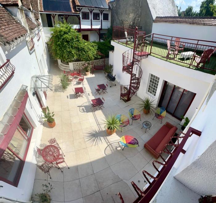 Villa Hyper Centre Le Blanc Type Hotel Entrée Autonome Spa et Nuit en brenne