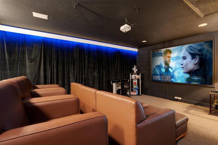 Relaxing Retreat with Pool and Movie Theater