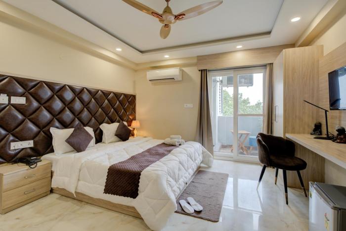 The Paras Studio Serviced Apartments