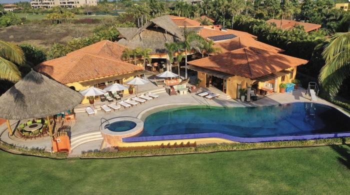 Estate Casas Enjoy 3000 USD Credit For Your Holiday Stay