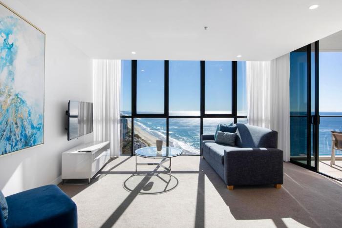 Stunning High Level Deluxe Apartment at Rhapsody