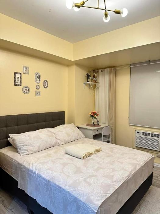 Jn staycation urban azure