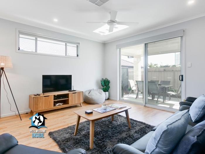 Brand New 3BR So Close to Sea and Lake