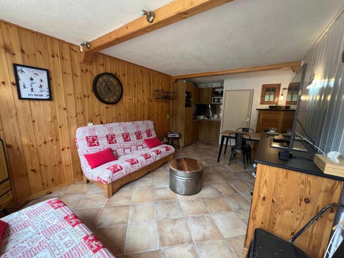 Très beau studio rénové Puy Saint Vincent 1600