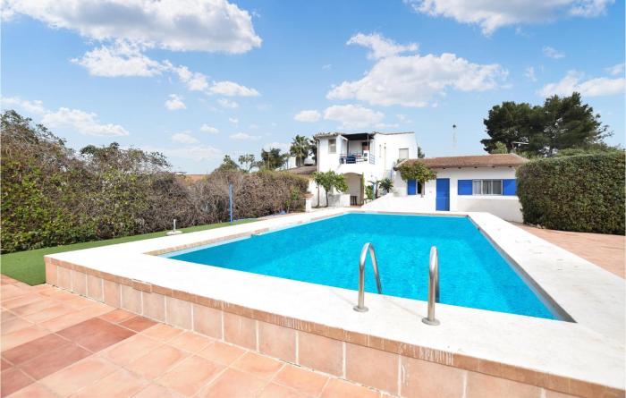 Gorgeous Home In Vittoria With Wifi