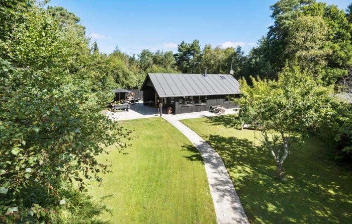 4 Bedroom Beautiful Home In Nykøbing Sj