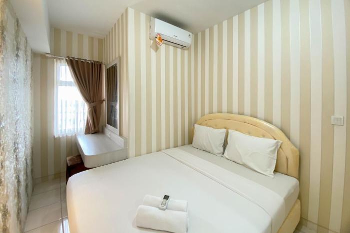 Homey and Comfort 2BR at Springlake Summarecon Bekasi Apartment By Travelio