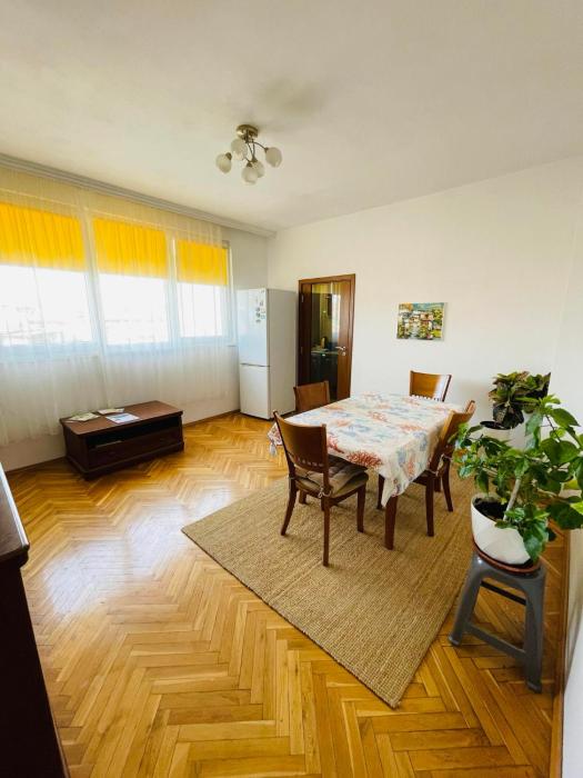 Sunny Cozy Flat in the Centre, close to beach, 4 rooms, 105sqm