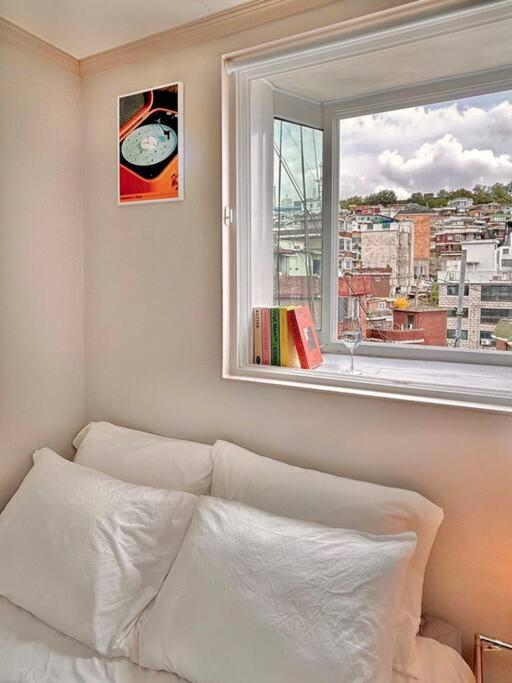 The Seoul city wall house