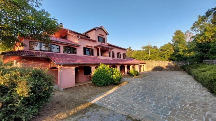 Villa Noiram - Your dream Getaway in Nature
