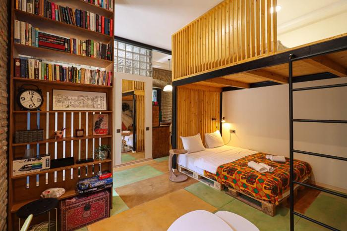 Unique Studio in Sololaki - By Wehost