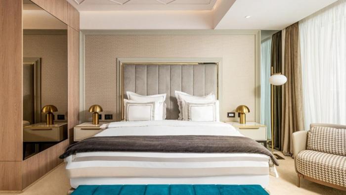 Hotel PLAZA Grand Near IGI Airport