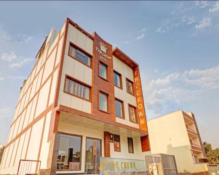 The Crown Hotel Agra near Taj Mahal & Restaurant