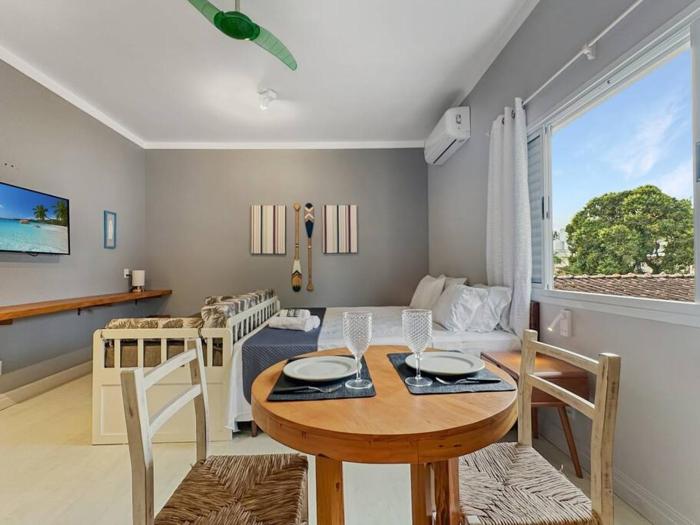 50m da Praia Academia AC 1 Suite Piscina