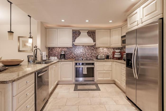 1080-601 Scenic Peppertree Pond Views