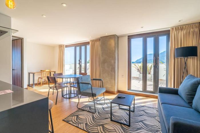 Stylish 2 Masters with Patio and View