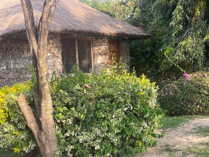 Sweta Takawiri island cottage