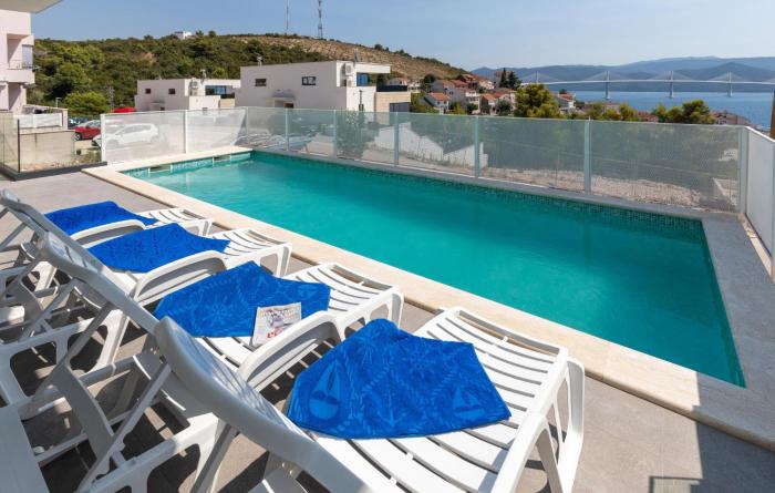 3 Bedroom Amazing Home In Komarna